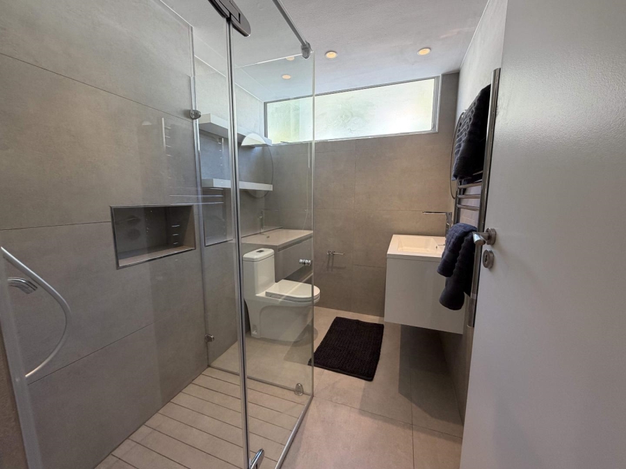 To Let 3 Bedroom Property for Rent in Sea Point Western Cape